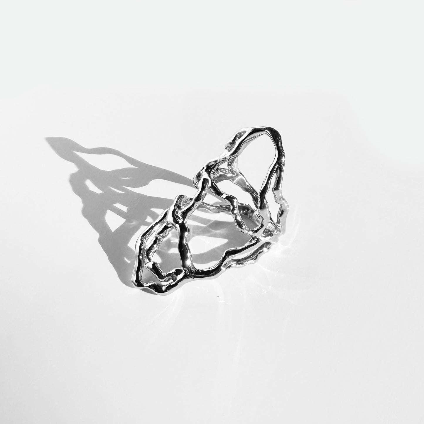Roots Platinum Ring