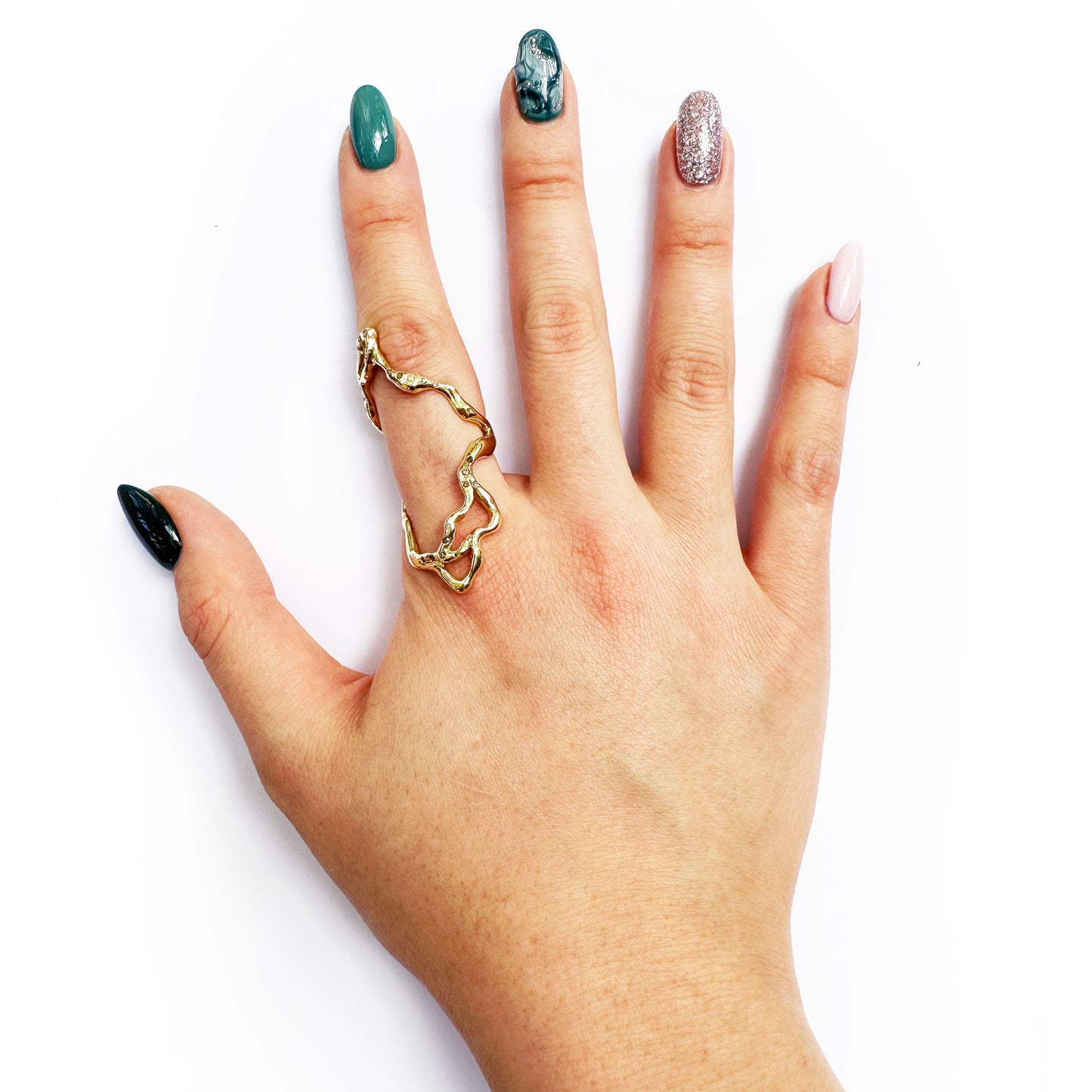 Cavaea 18k Yellow Gold Ring
