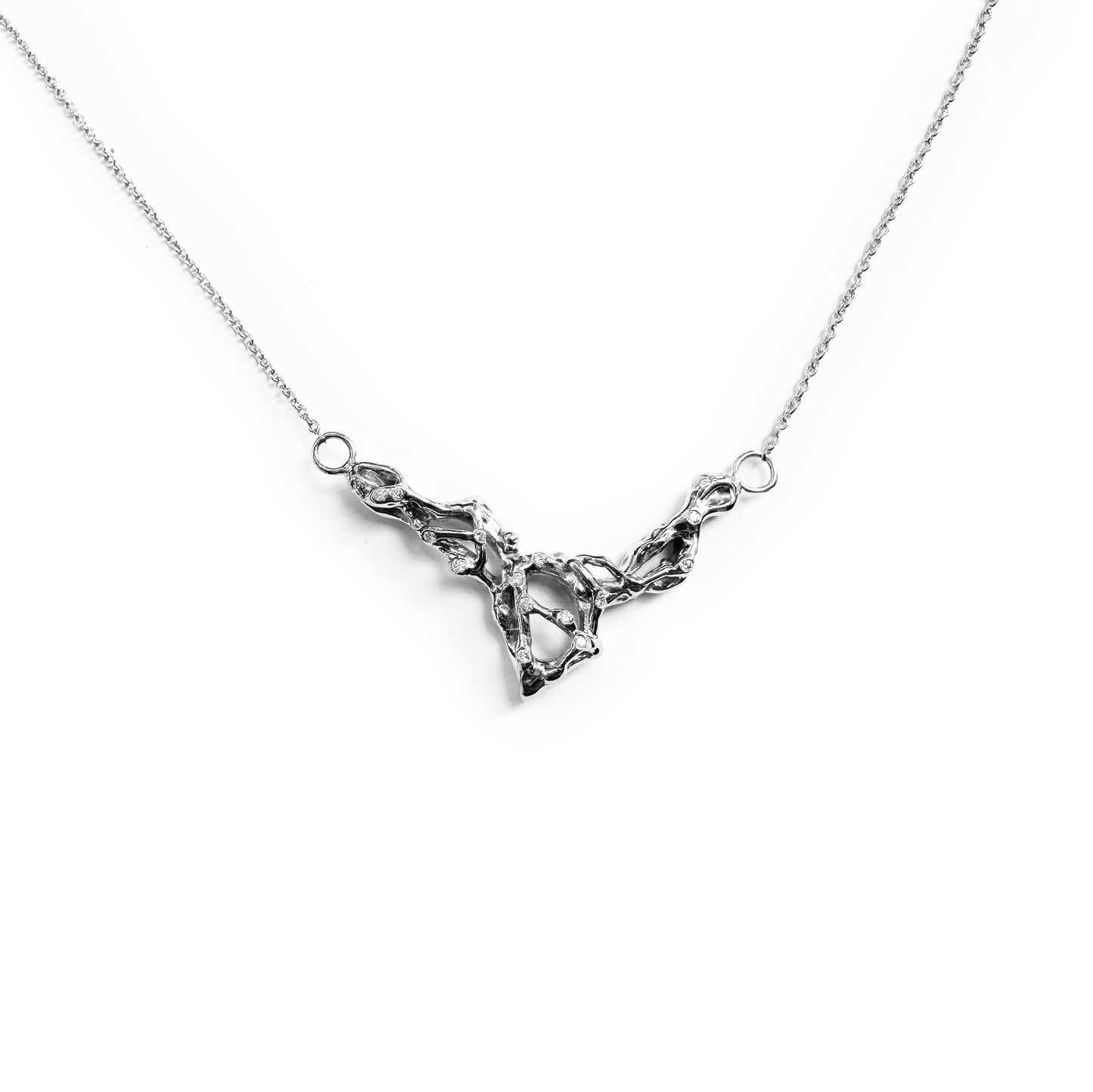 Seht 18k White Gold Necklace