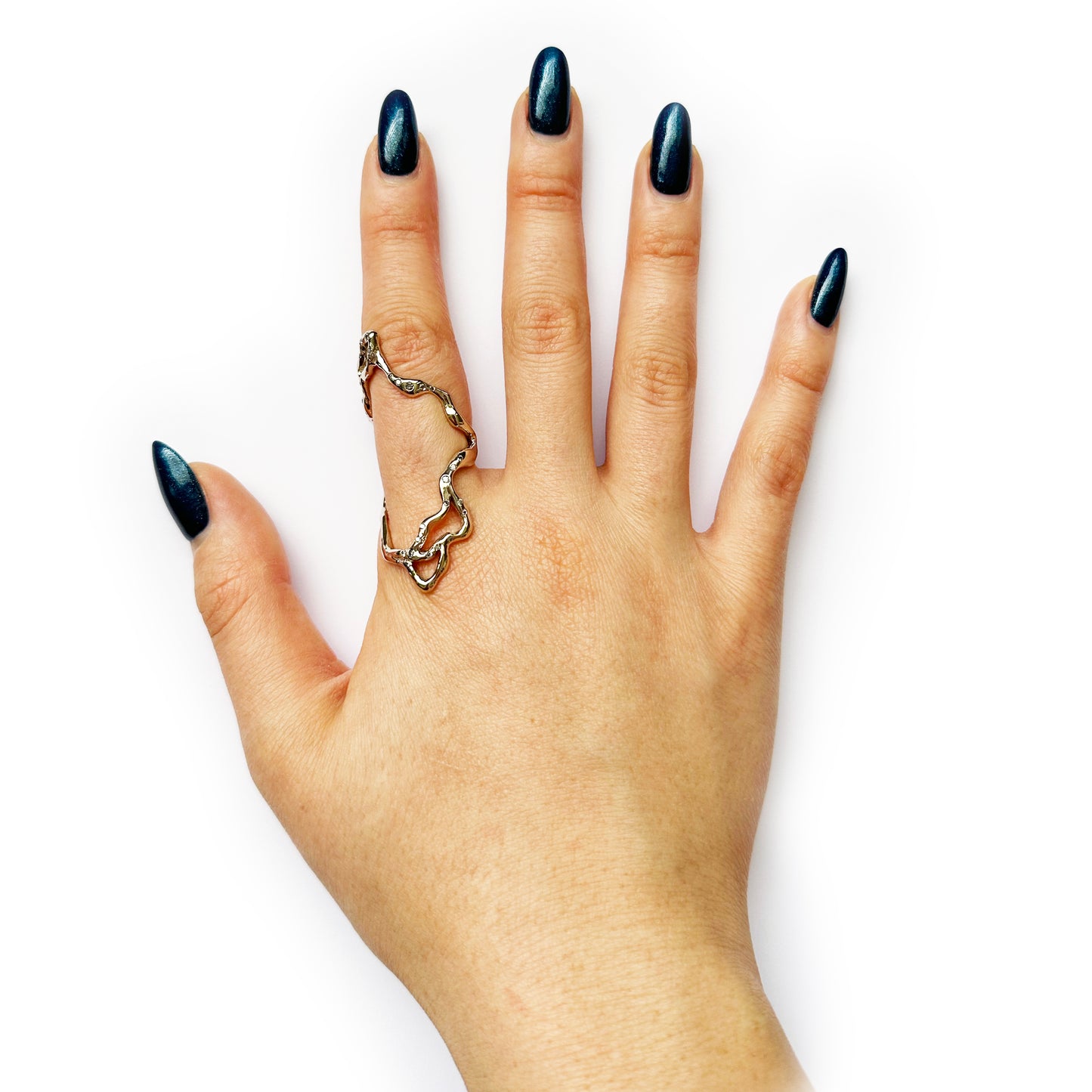 Cavaea 18k White Gold Ring
