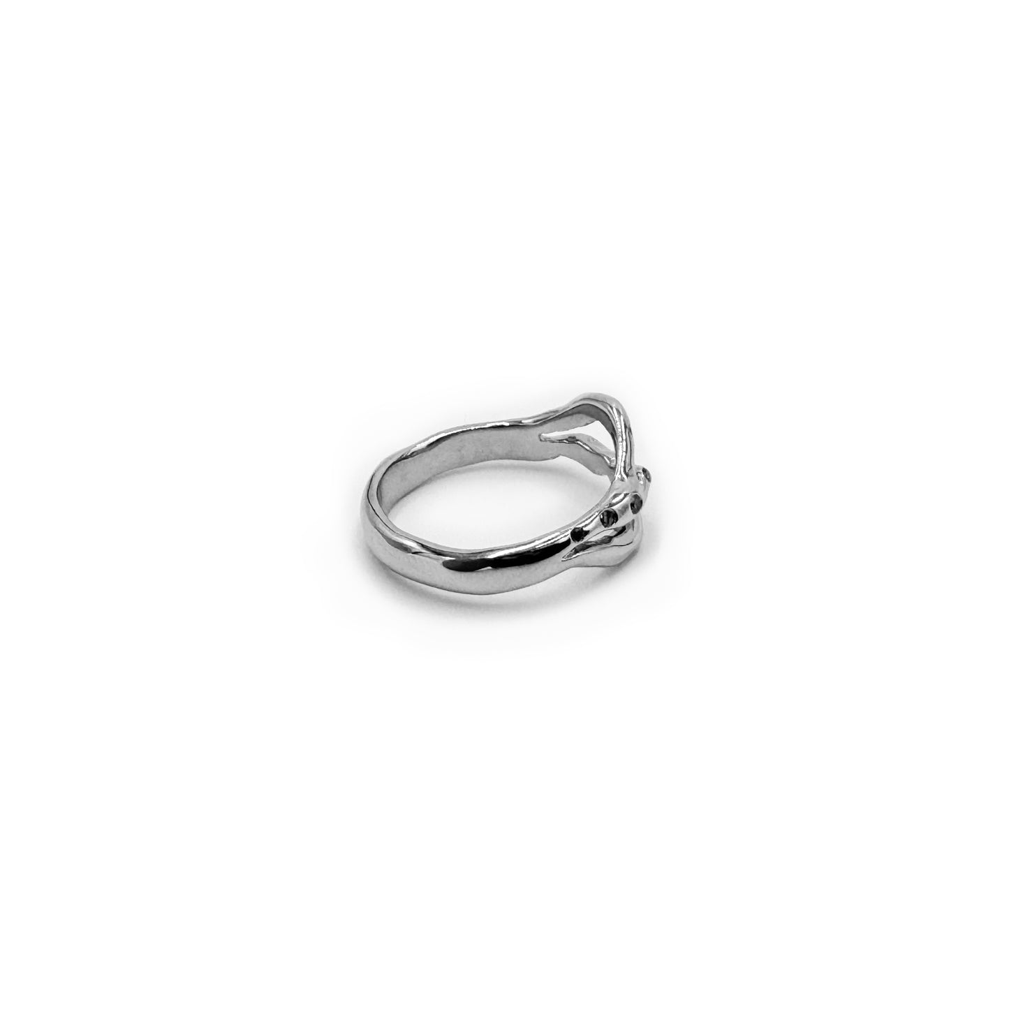 L'amour Toujours Platinum Ring with Diamonds