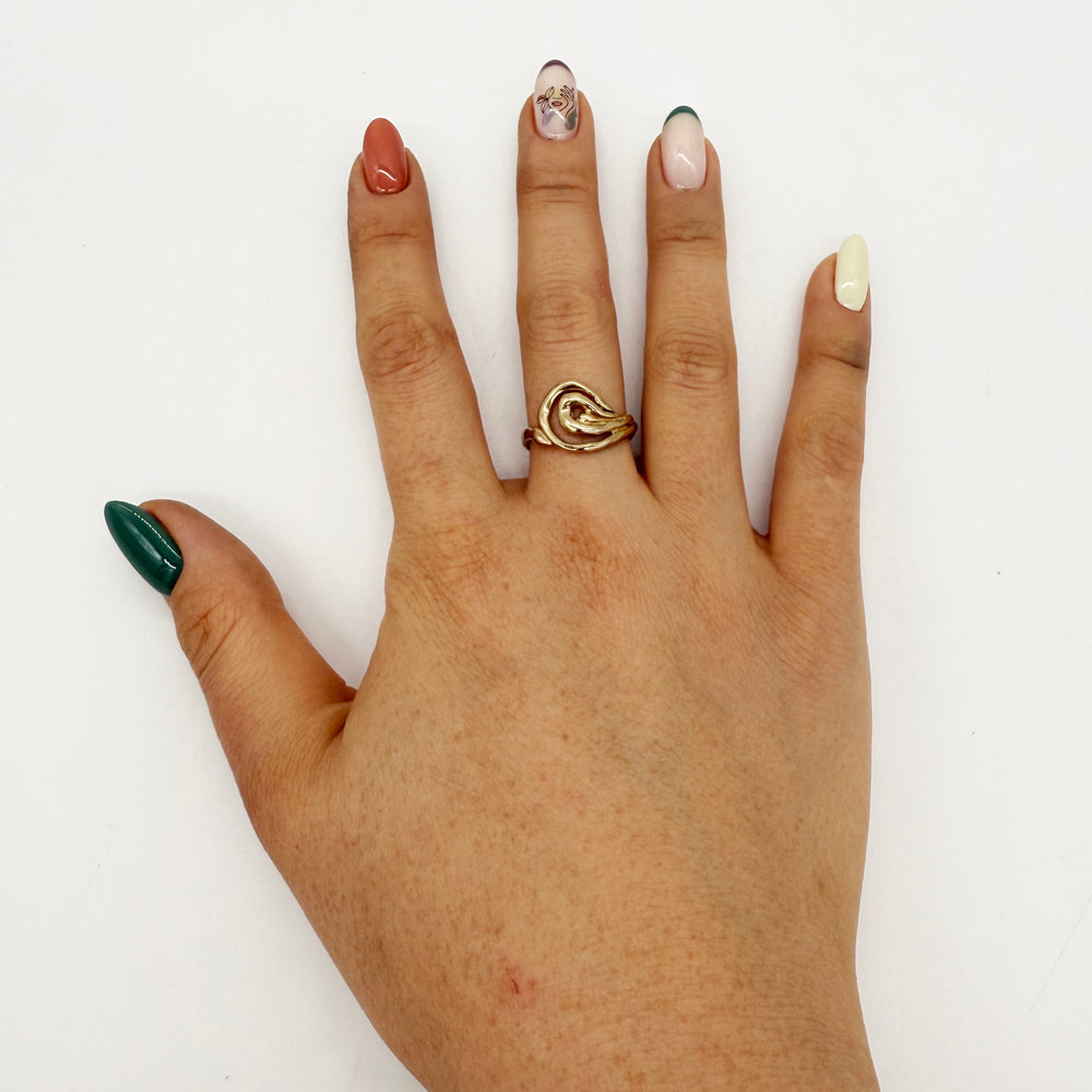 
                  
                    Sary Arka Brass Center Ring
                  
                