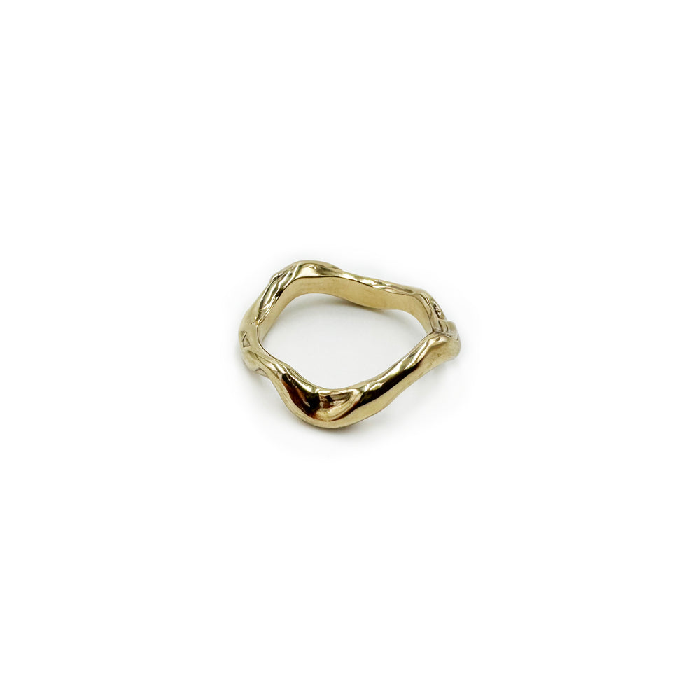 
                  
                    Dainty Water Ring
                  
                